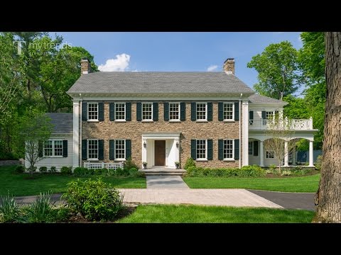 The Enduring Popularity of the New England Colonial Style